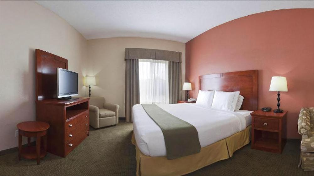 Holiday Inn Express Hotel & Suites Bedford By Ihg Eksteriør billede