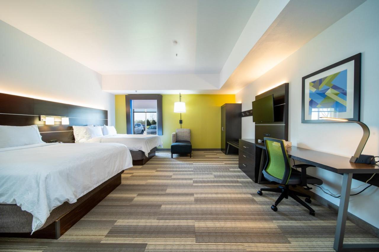Holiday Inn Express Hotel & Suites Bedford By Ihg Eksteriør billede
